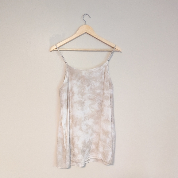 Easel NWOT Beige Lace Camisole - Picture 2 of 3